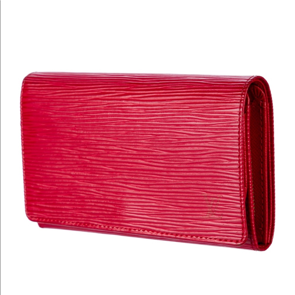 Louis Vuitton Epi Leather wallet